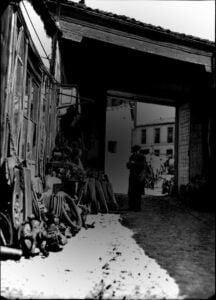 Chatarreria vintage, foto antigua. Recuperaciones Vazquez en Salamanca